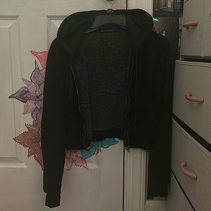 Brandy melville Black cropped zip up